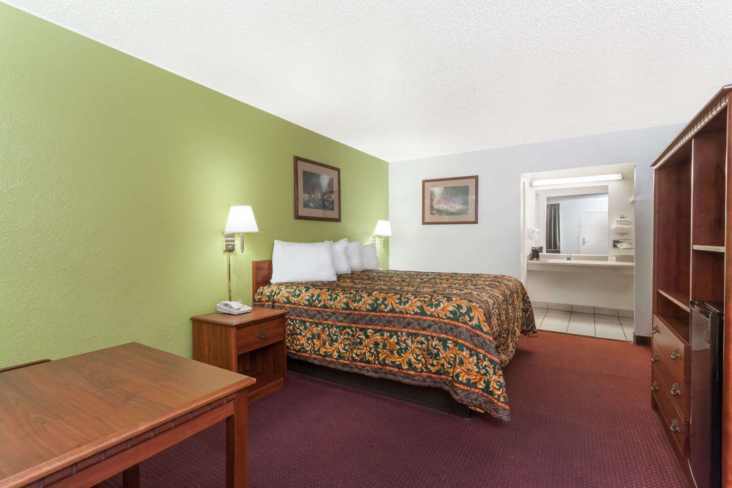 Days Inn By Wyndham San Antonio Lytle Bagian luar foto